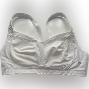 EUC White Lululemon Ta Ta Tamer High Impact Sports Bra Size 38D